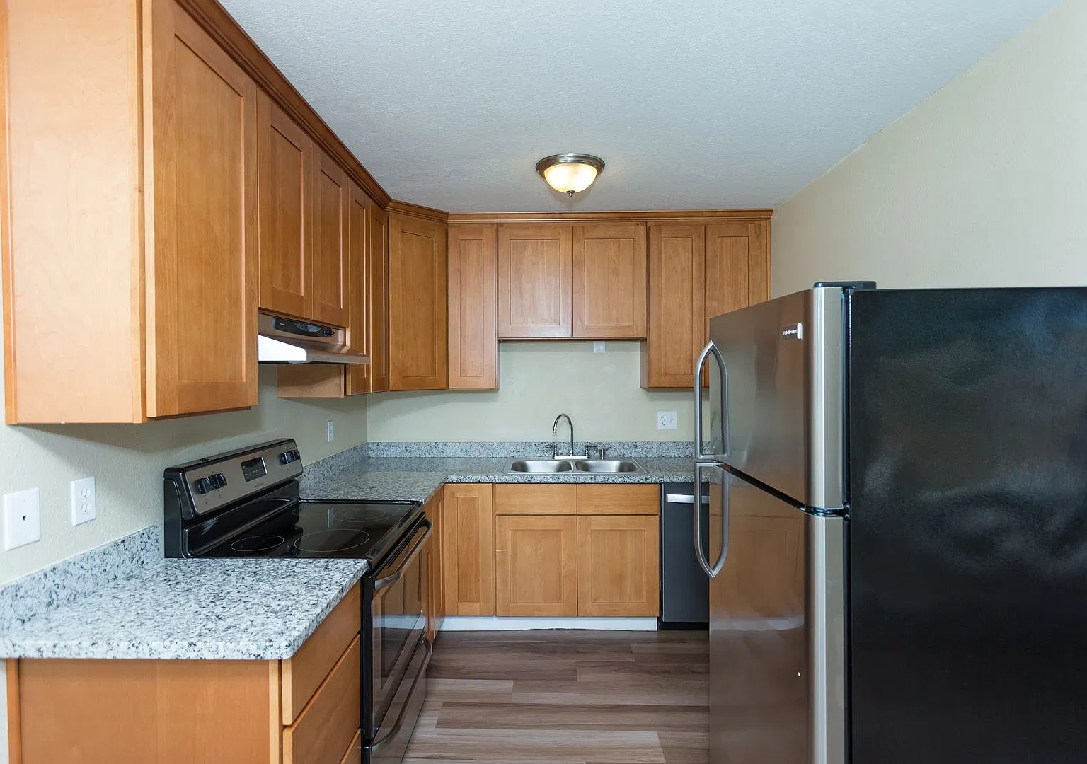 Huber Apartments — Photo 4