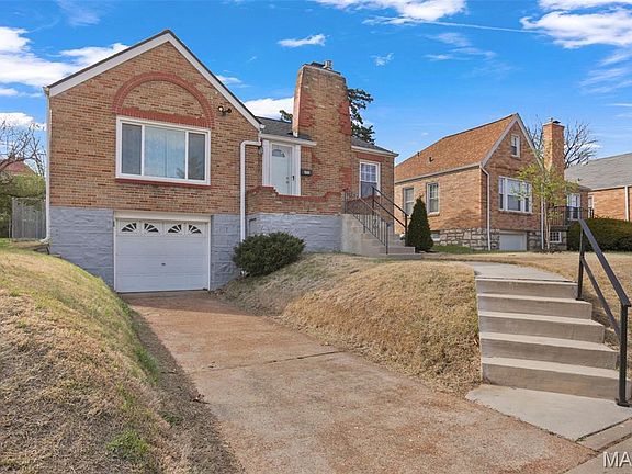 2nd image of 9209 Lucia Dr