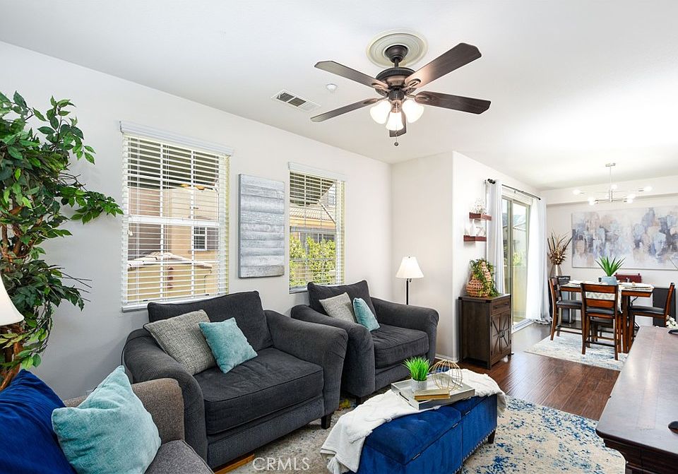 1st image of 44942 Bellflower Ln