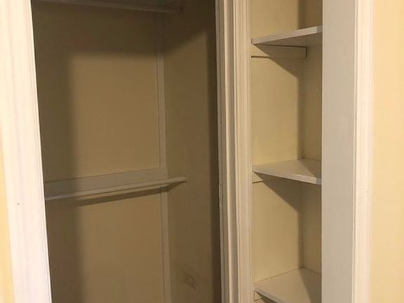 2nd image of 120 Arbor Loop APT 4