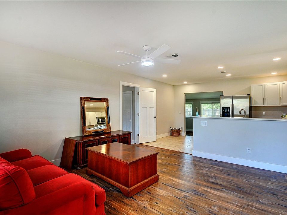 828 Lee St, Brunswick, GA 31520 | MLS #1652025 | Zillow