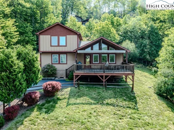 220 Trickling Creek Lane, Blowing Rock, NC 28605
