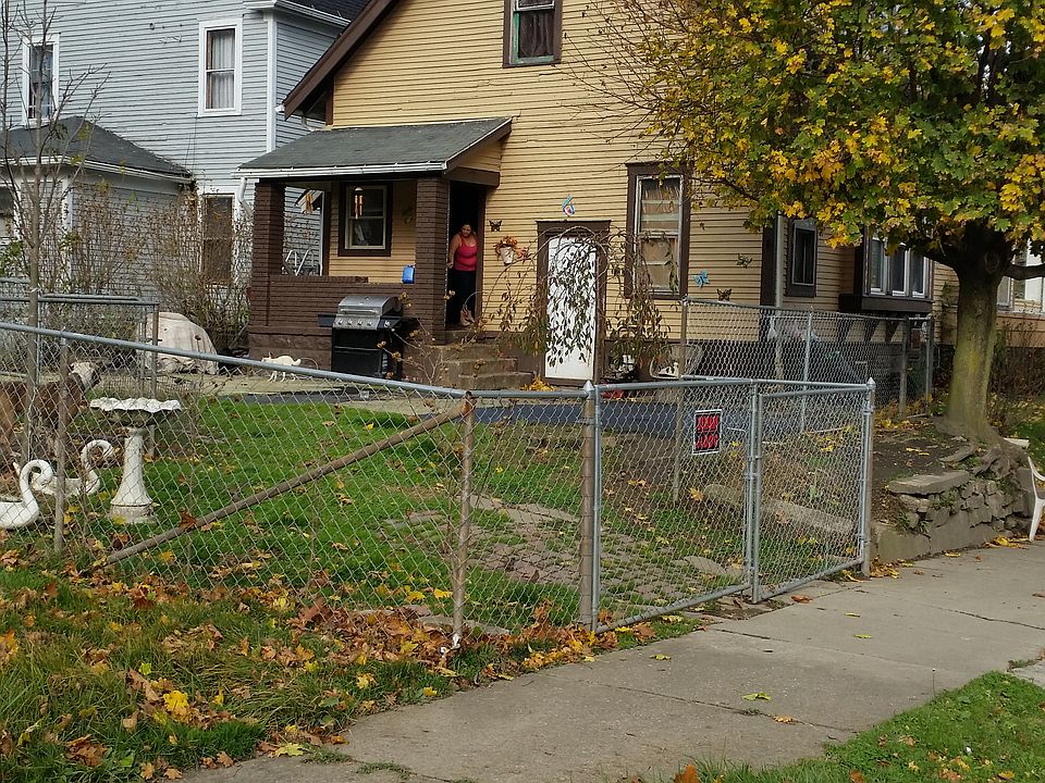 1st image of 1367 E High Ave