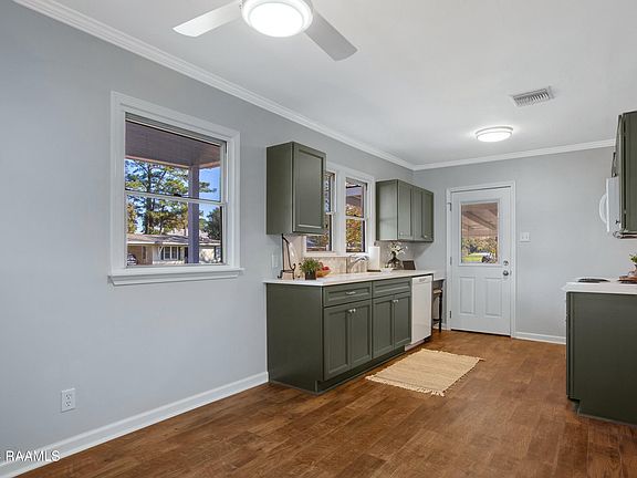 4th image of 212 Lana Dr