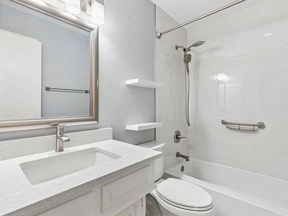 5th image of 1801 Hanover Dr