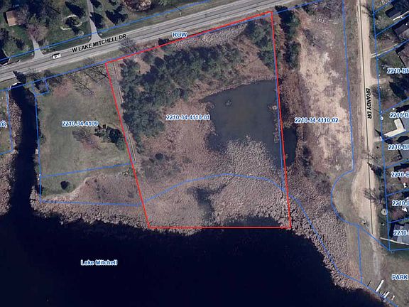 4th image of 0 W Lake Mitchell Dr