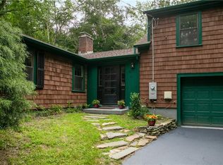 88 Harwood Rd, East Greenwich, RI 02818