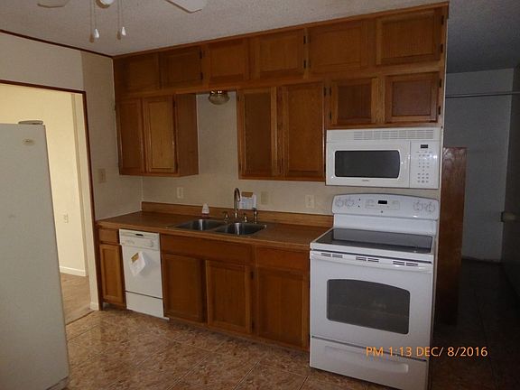 3rd image of 5826 NW Kinyon Ave