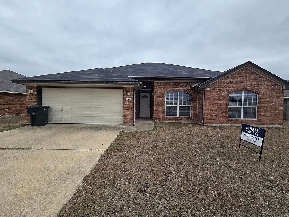 1st image of 3104 Lavender Ln