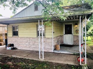 143 9th St, Dunbar, WV 25064