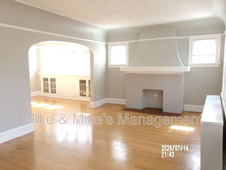 6424 W Chambers St — Photo 6