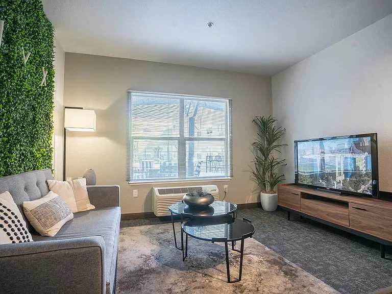 The Onyx at 695 — Photo 12