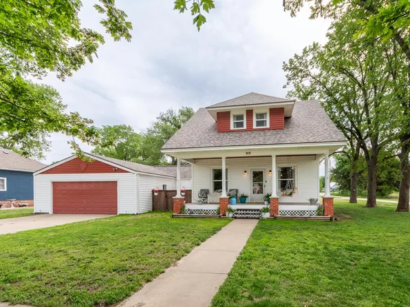 919 Spring St, Gypsum, KS 67448