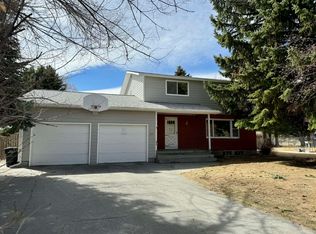817 Lombardy Cir, Riverton, WY 82501