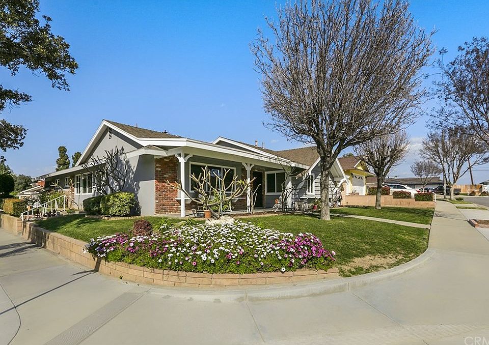 1st image of 16539 Brass Lantern Dr
