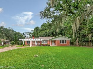 3925 Scenic Dr, Mobile, AL 36605
