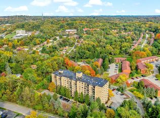 1400 Smokey Wood Dr APT 609, Pittsburgh, PA 15218