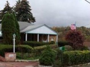 3714 Willett Rd, Pittsburgh, PA 15227