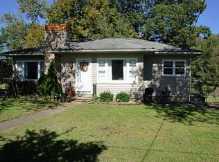 204 College St, Vienna, IL 62995