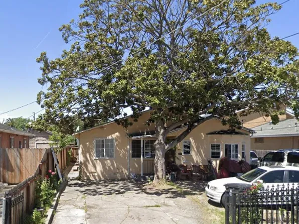 2351 Ralmar Ave, East Palo Alto, CA 94303