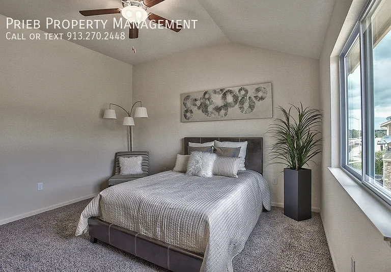 21581 W 126th Ter #26 — Photo 8
