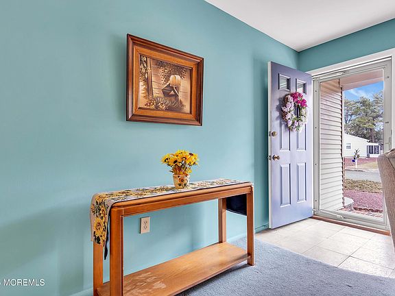 4th image of 15 Brookfield Court