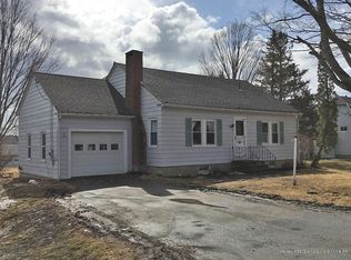20 Neck Rd, China, ME 04358