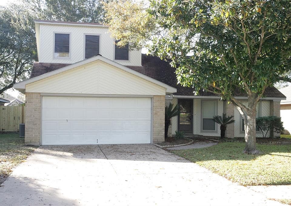 1st image of 5709 Village Green Dr