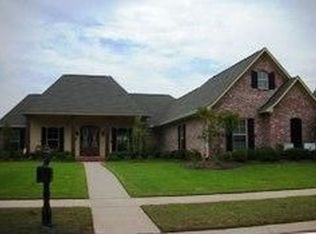 2477 Churchill Dr, Bossier City, LA 71111