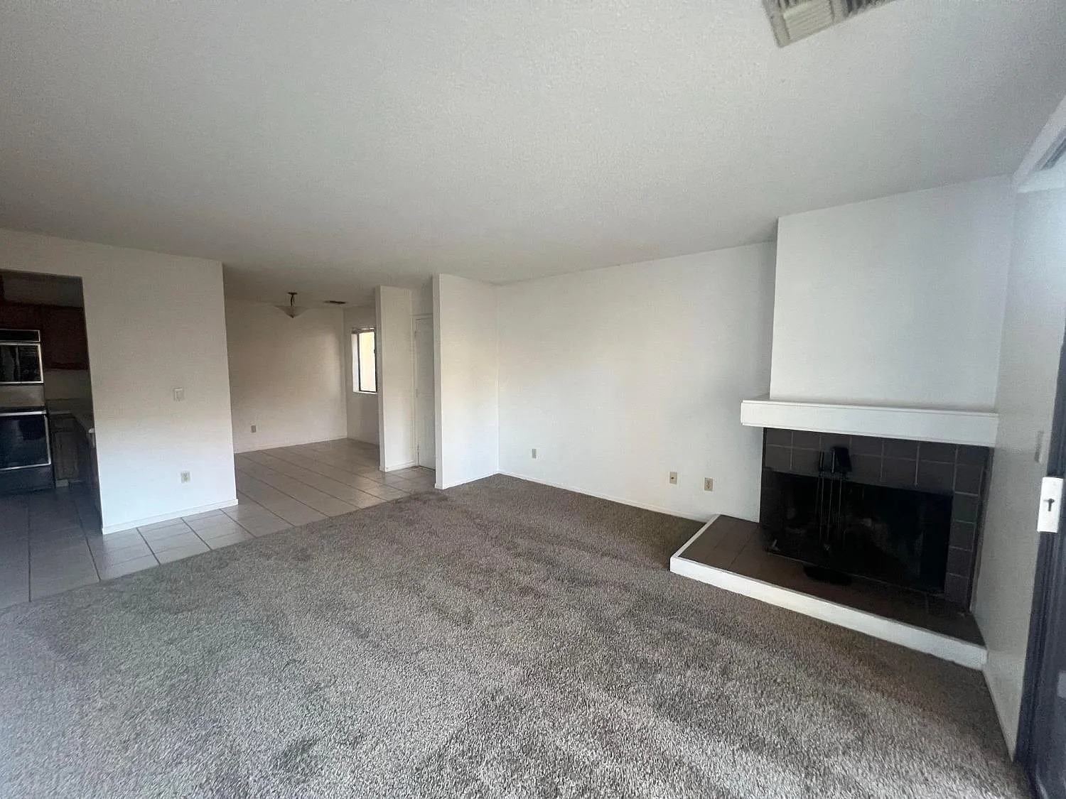 3400 Sullivan Ct APT 102 photo 1