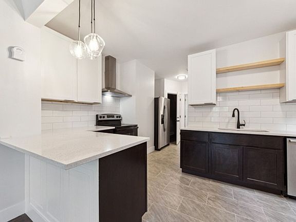 2nd image of 3322 Penn Ave N #1