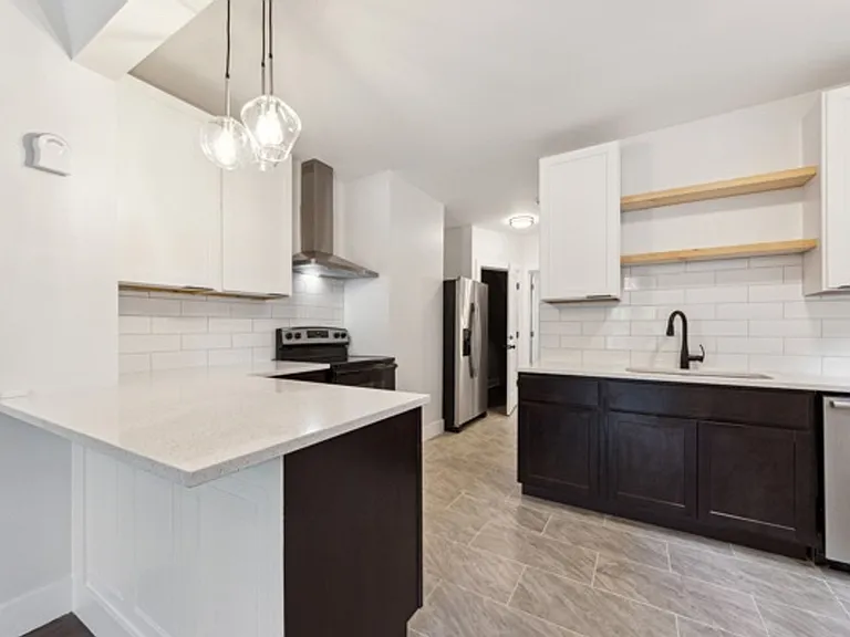 3322 Penn Ave N #2 — Photo 12