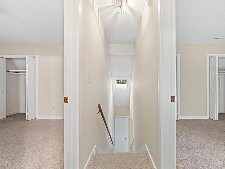 101 Walden Dr — Photo 9