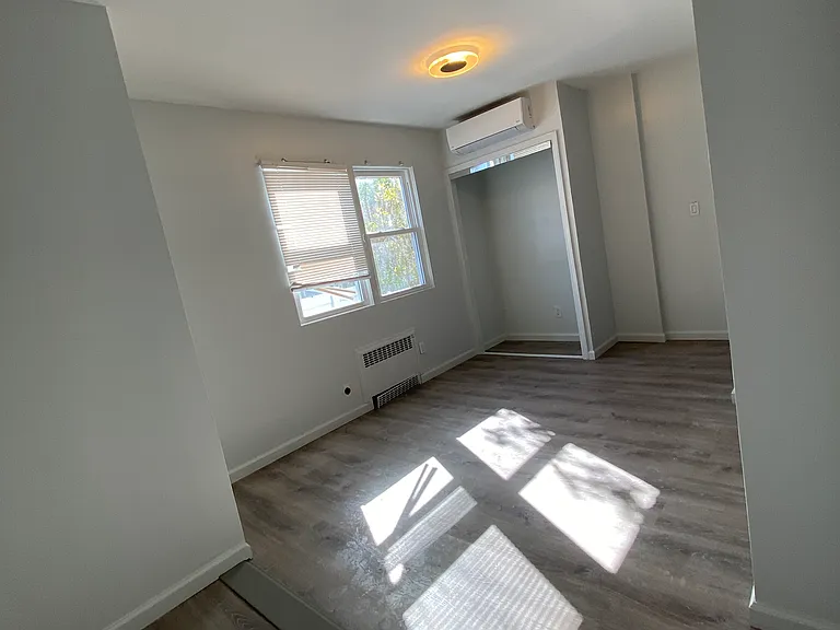 336 Scranton Ave #1 — Photo 26