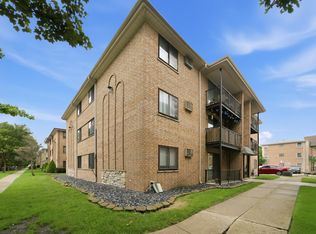 8741 W Summerdale Ave APT 3H, Chicago, IL 60656