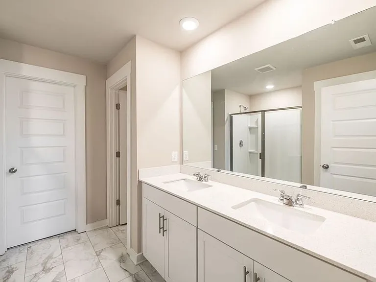 5045 Percival Dr #A3 — Photo 29