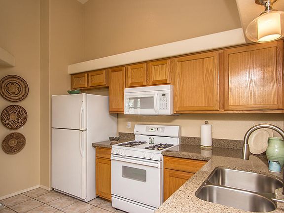 5th image of 3440 E Melody Dr