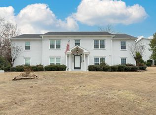 736 Rockbridge Rd, Vestavia Hills, AL 35216