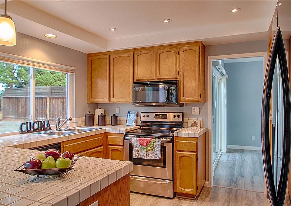 1st image of 3416 Avenida De Loyola