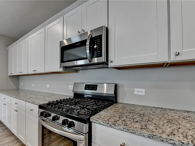 4335 Magpie Dr — Photo 23