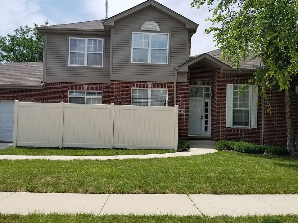 1st image of 18600 W Point Dr