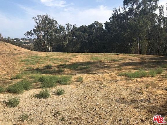 4th image of 5795 Calpine Dr
