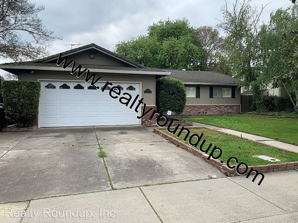 1st image of 3078 Beaufort Ave