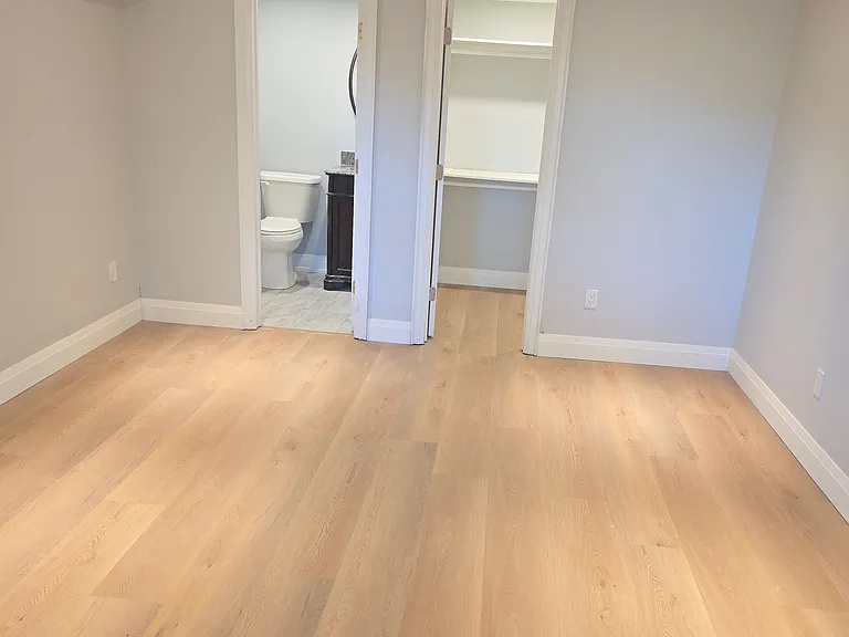 312 Cochrane St #LOWER LEVEL — Photo 11