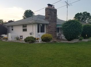 2000 Paul St, Farrell, PA 16121