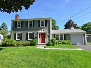 22 Circle Dr, Riverside, RI 02915