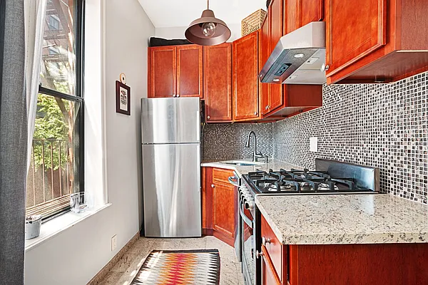 Rented by Compass | media 14