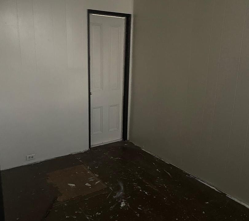 2nd image of 2723 N Mascher St