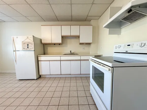 53 Gore St #1, Cambridge, MA 02141