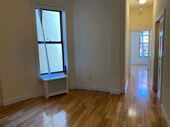 5th image of 60 Hamilton Ter Floor 3